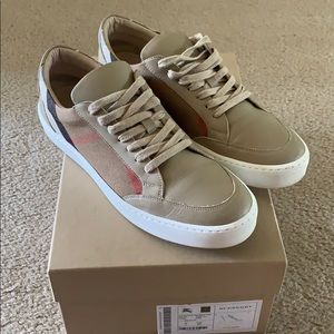 Burberry lowtop sneaker